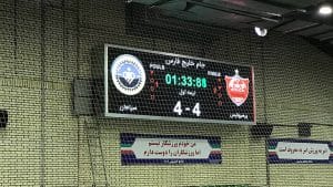 اسکوربرد ورزشگاه برای نمایش امتیازات ، زمان مسایقه و تصاویر مسابقه مانند صحنه های حساس ولوگو های تیم های مختلف استفاده می شود. اسکوربرد ورزشگاهی امروزه در ورزشگاه های روز دنیا بصورت تلویزیون های LED استفاده می شود. تراکم پیکسلی این نمایشر های LED بر اساس فاصله جایگاه نمایشگر تا تماشاگر متفاوت است. در ورزشگاه های بزرگ نقش اسکوربورد ها در کیفیت استفاده تماشاگران نقش بسیار مهمی دارد. زیرا بسیاری از تصاویر مسابقه برای تمامی تماشاگران کاملا در دسترس نیست. اسکوربرد های LEDاین قابلیت را به تماشگران می دهد تا از تمامی اتفاقات درون زمین مطلع شوند و لذت بیشتری از مسابقات خواهند برد. نداشتن اسکوربرد در ورزشگاه های بزرگ امروزه نقص بزرگی محسوب می شود و اهمیت بالایی در رتبه بندی ورزشگاه ها دارد.