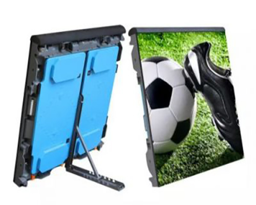 تبلیغات ورزشگاهی LED دور زمین های ورزشی از جدیدترین و موثر ترین شیوه های تبلیغات محیطی در دنیای ورزش می باشد. این نمایشگر های LED با سایر نمایشگر های LED تفاوت های بسیار زیادی دارد. در ایران با پیشرفت محیط های ورزشی و ساخت ورزشگاه های جدید ، نیاز به این تبلیغات بیشتر از گذشته احساس می شود. این نمایشگر ها شمال پنل های LED هستند که مختص این استفاده ساخته شده اند. تبلیغات ورزشگاهی دور زمین در مدت زمان های مختلف فیلم ها و عکس های مربوط به برند های مختلف را نمایش می دهد.