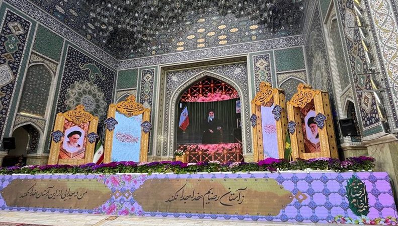 نمایشگر رنتال آستان قدس رضوی در نوروز سال 1403 در حرم مطهر رضوی به سفارش آستان قدس رضوی به اجرا در آمد. این پروژه از بیش از 500 متر مربع نمایشگر و 12 متر مربع نمایشگر منحنی تشکیل شده است که برای انواع مراسمات قابل استفاده هستند. نمایشگر های آستان قدس رضوی توسط